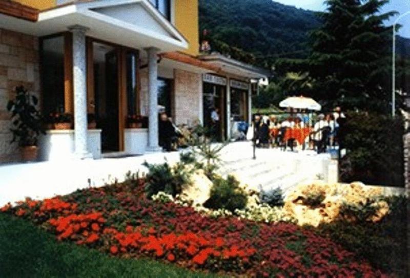Hotel Ristorante Costa Costa Valle Imagna Екстериор снимка